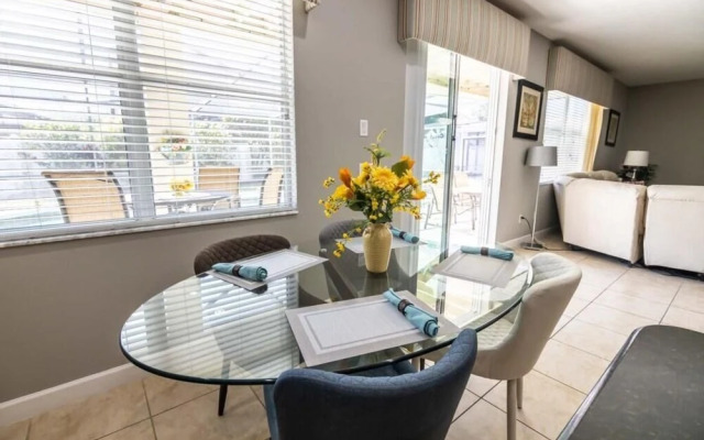 Hendrik's West Haven Vacation Home