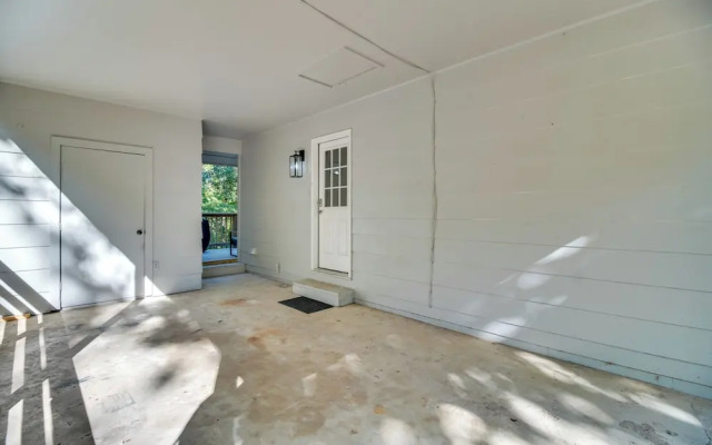 Bella Vista Vacation Rental Near Lake Access!