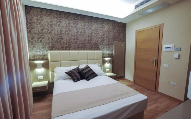 Hotel Dori