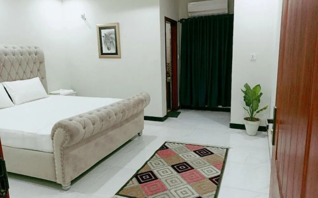 Greenleaf Suites