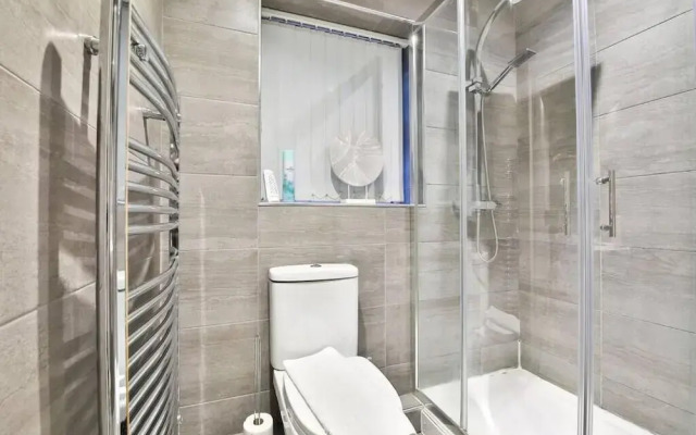 Whitchurch Place 2 Bed Flat in Cardiff