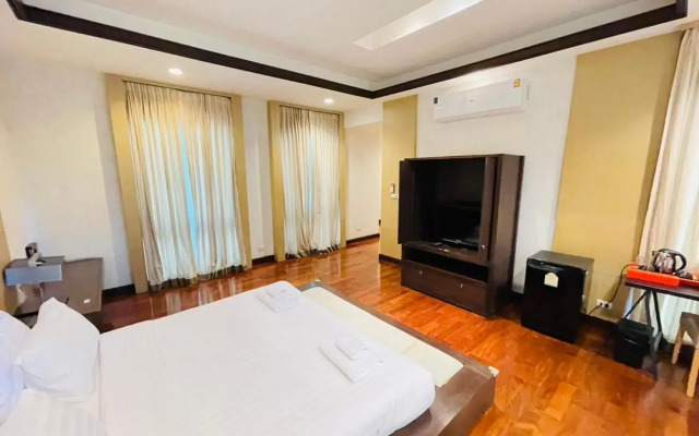 Royal Sammuk villas