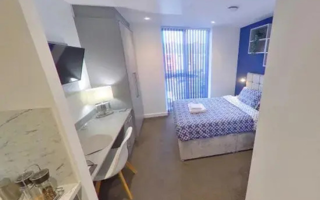 CovStays – Signature House - Modern City Studios