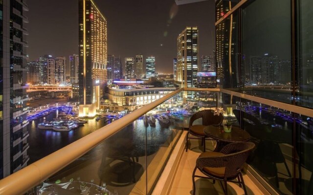 Modern Studio w/ Incredible Marina Views!