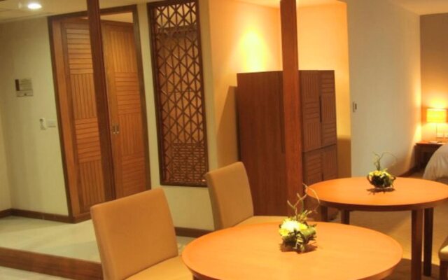 Sunee Grand Hotel and Convention Center