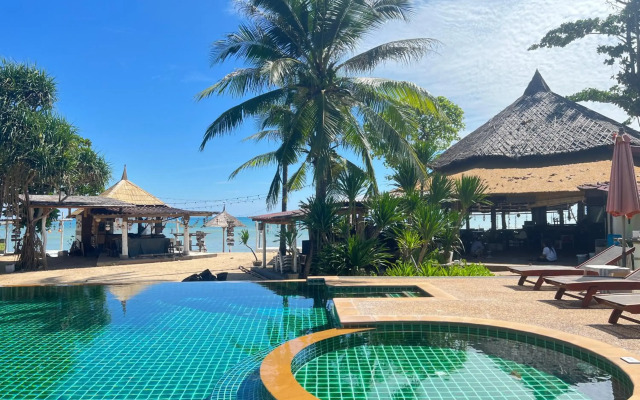 Coco Lanta Resort (SHA Extra Plus)