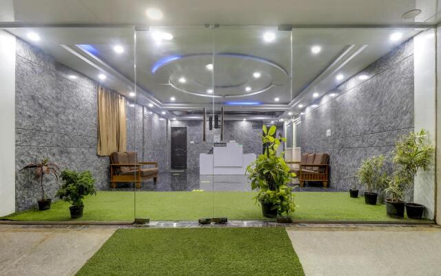 Townhouse OAK SRK White Inn