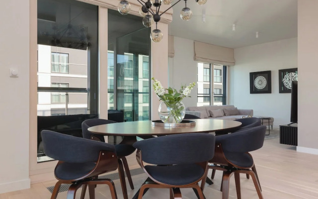 Luxury Suite by Renters Prestige