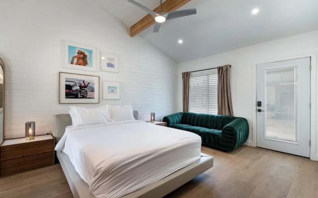 Ash & Ko Boutique Lodging