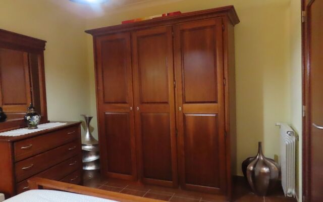 Lovely 3-bed House in Queimada Ideal for Families