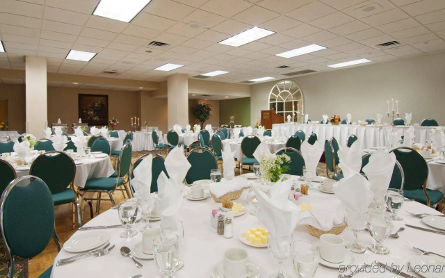 Holiday Inn Ottawa East by IHG