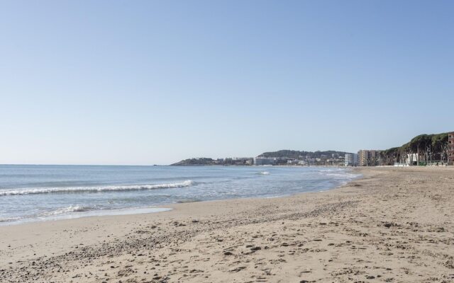 Simplistic Apartment in La Pineda near Sea