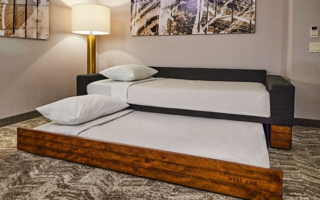 SpringHill Suites Medford Airport