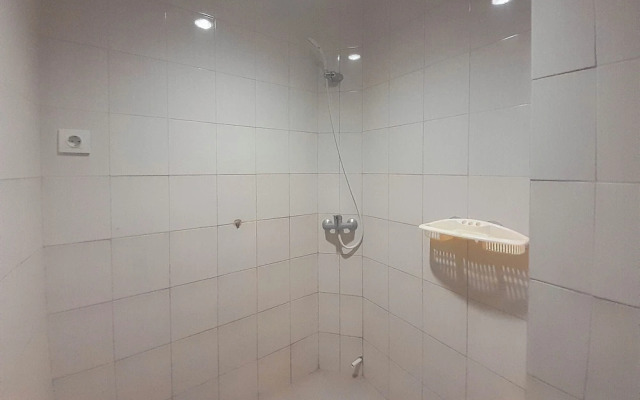 Comfortable And Homey 2Br Apartment At Mekarwangi Square Cibaduyut