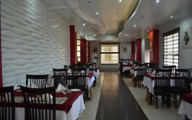 Hotel Rajdhani Regency