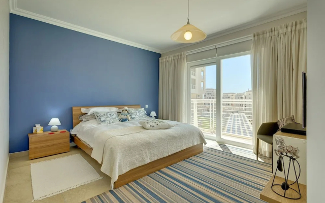 Luxury Apartment inc Pool & Views