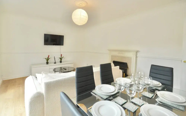 Greenwich Retreat - 4bed Home