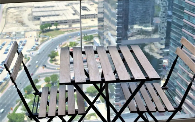 1 Bedroom with Balcony and Lake View Apartments - Apartment in ดูไบ - Photo 3