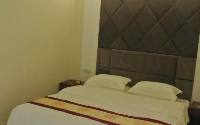 Longquan Hotel