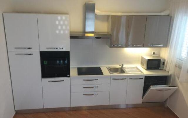 Apartments Pičuljan