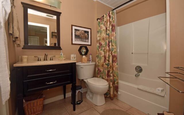 Paradise Cove at Lemon Bay