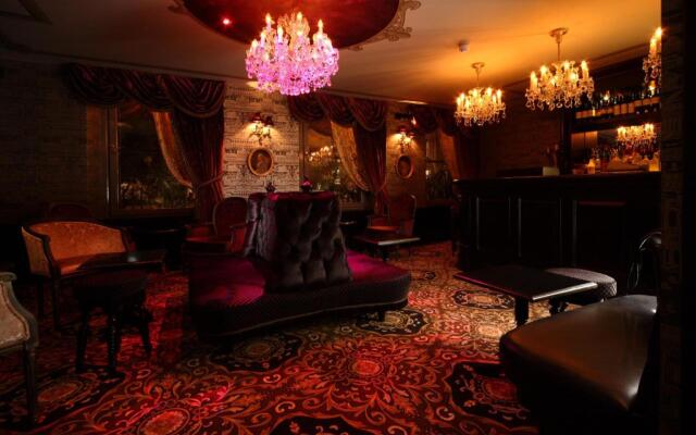 OYO The Townhouse