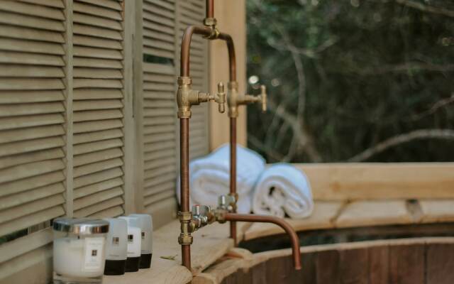 Treedom Villas and Vardos