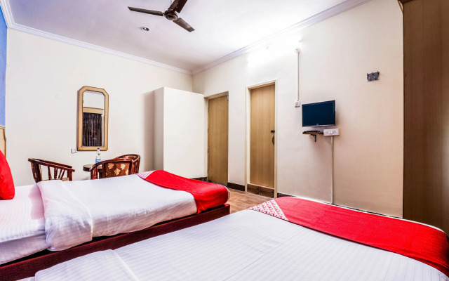OYO 12237 Luxury Villas