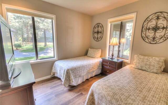 Eaglewood Condominium 16