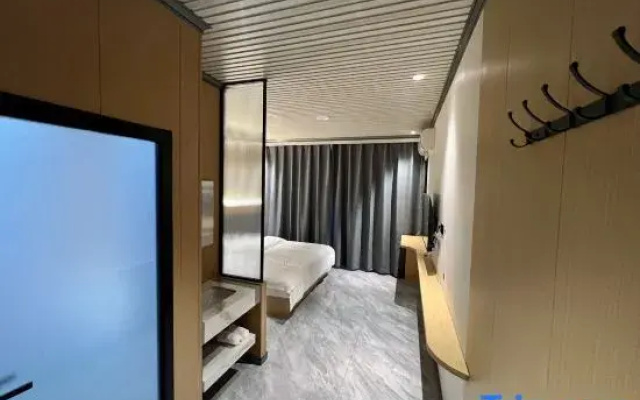 Huidu Hotel