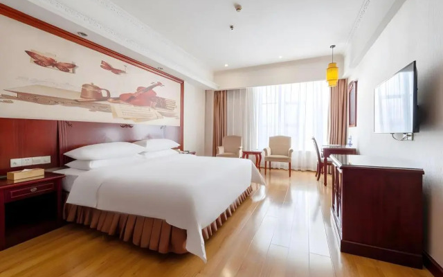 Vienna Hotel Shenzhen Longhua Qinghu Road Branch