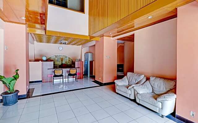 OYO 90475 Mirda Gratia Hotel