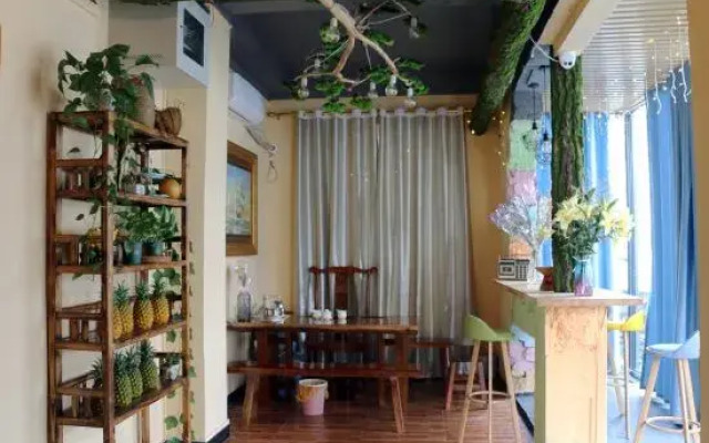 Chihiro Apartment (Guangzhou Shangxiajiu children's Hospital )