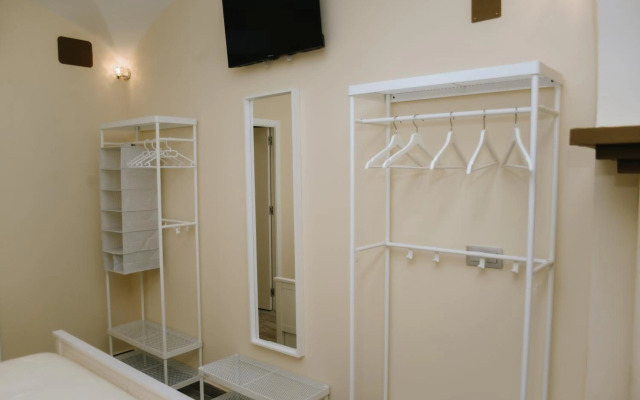 ERES EMÉRITA "Apartamentos & Suites"