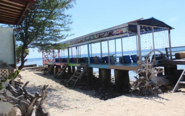 Coral Beach Seaside
