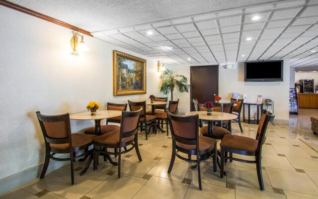 JAX Airport Hotel
