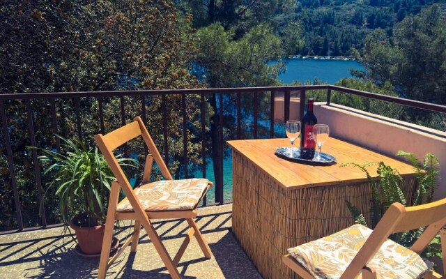 Seafront Apartment Dana