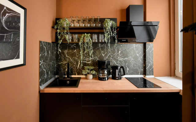 THE ALL-PINK APARTMENT - Wonderful Magheru Studio