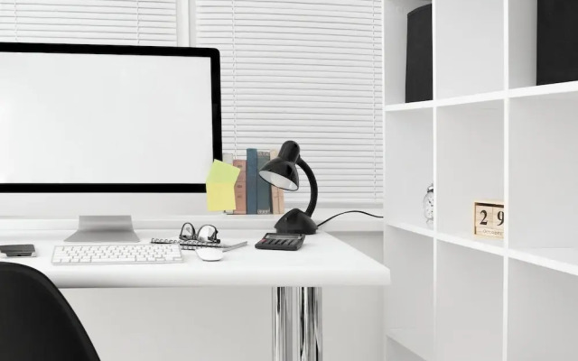 Ko lanta Hotels & Co- Working Space