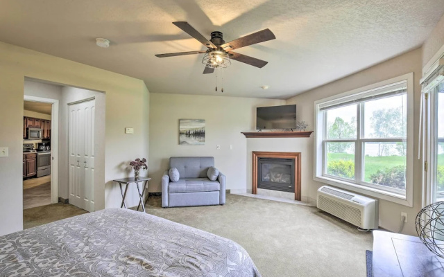 Lakefront Birchwood Condo w/ Pool & Hot Tub!