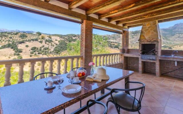 Casa Los Valles Alozaina by Ruralidays