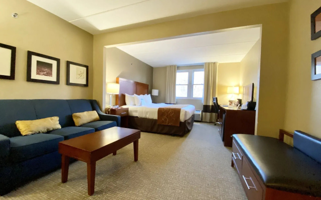 Comfort Suites Near Casinos Norwich-Uncasville CT