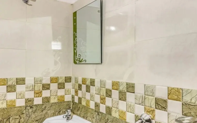 Itsy By Treebo - Royal Galaxy Kukatpally