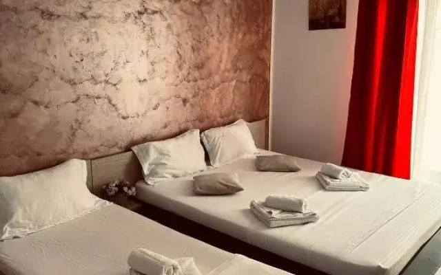 StefiMar cm Camere de inchiriat