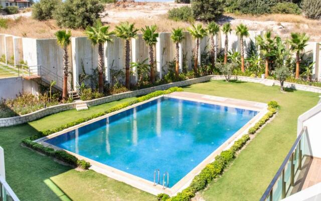 Charming Flat Near Sea With Shared Pool in Cesme