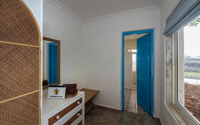 Saffronstays Kairos Zeus