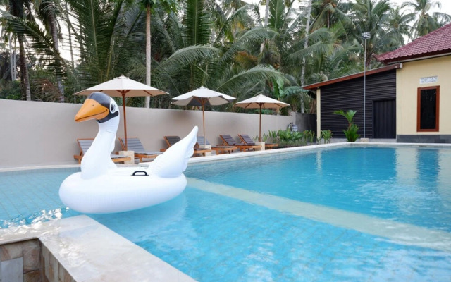 Reddoorz Plus Near Pantai Melase Lombok