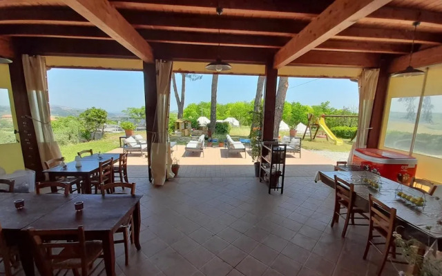 Glamping at an Agriturismo in the Vineyard