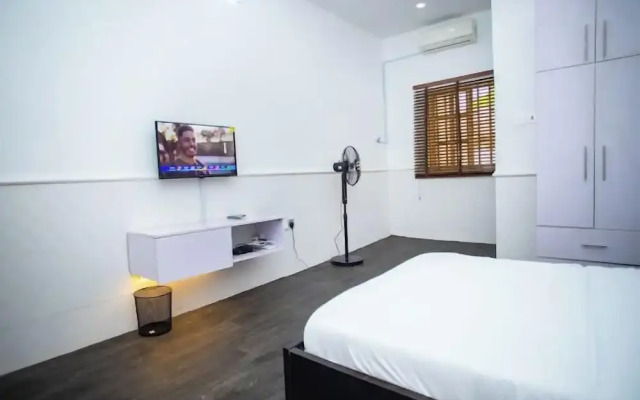 El-Mak Luxury Homes