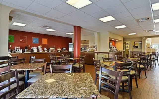 MainStay Suites